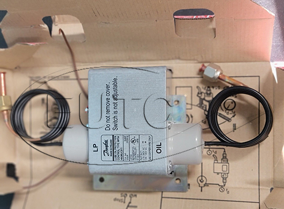 Differential pressure switches