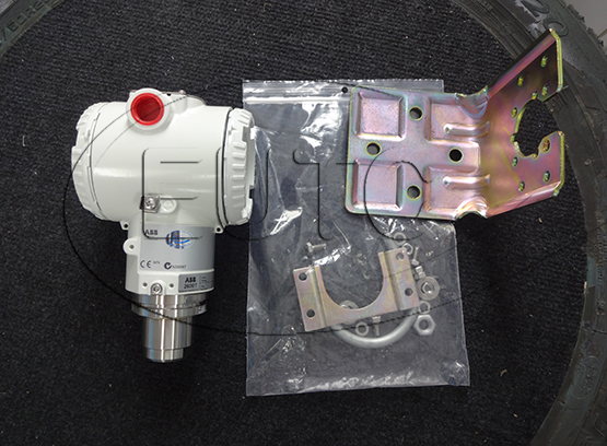 PRESSURE TRANSMITTER