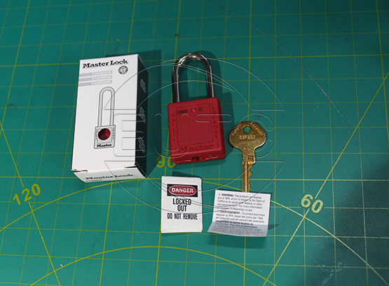 Master Lock 410 Red