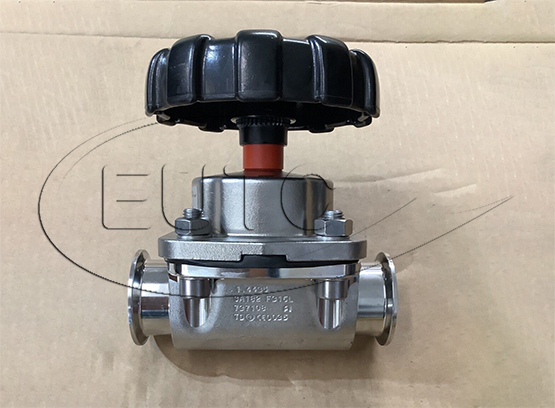 Diaphragm valve 673