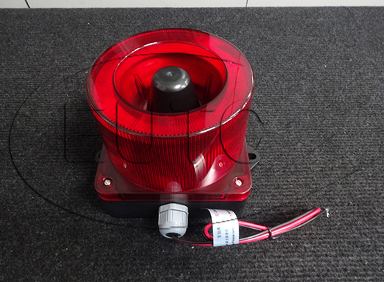 Wall-mounted horn light 115dB, LED flash, IP66
