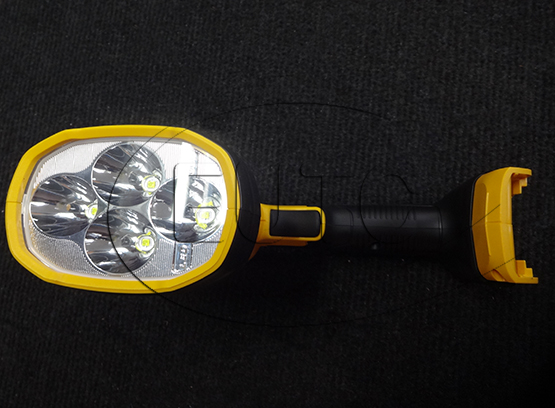 ĐÈN LED DÙNG PIN 20V DEWALT DCL043N-KR (CHƯA PIN &SẠC)