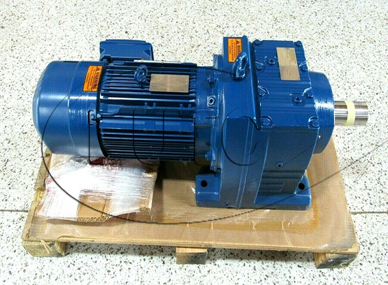 Helical gearmotor