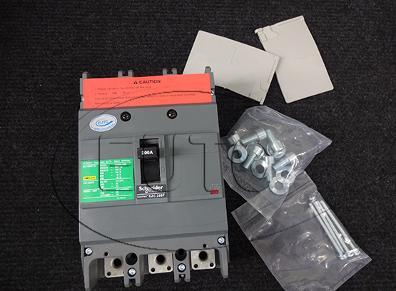 AUTOMATIC SWITCH EZC3P F 200A