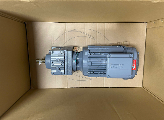 Helical gearmotor