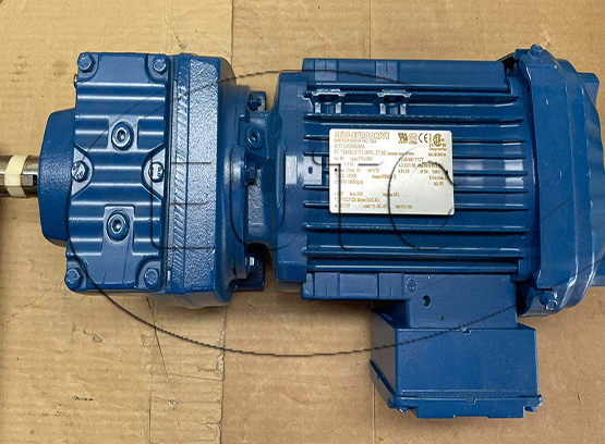 Helical gearmotor RF37-DRN80M4