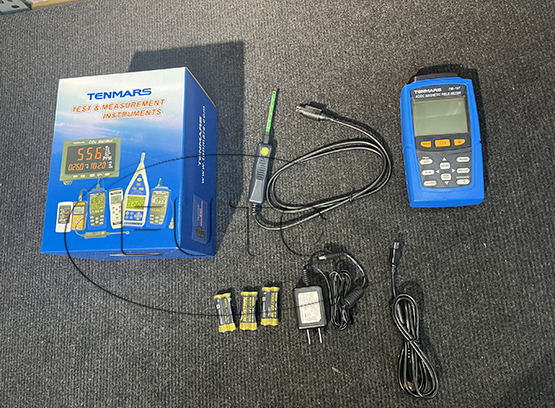 TENMARS TM-197 Magnetometer ((0~300mT,0~3000G))