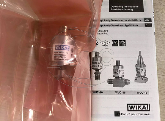 Pressure transmitter